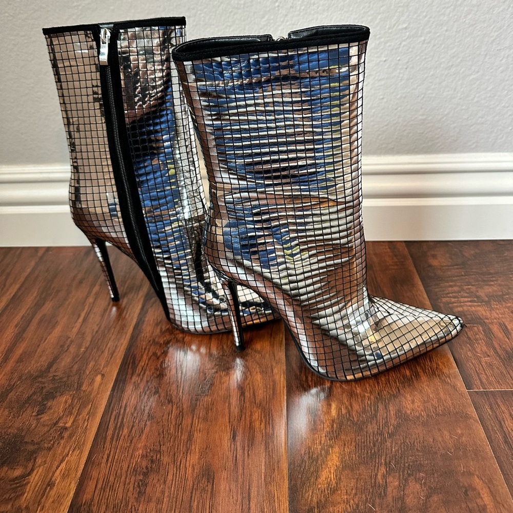 Azalea Wang Montrose- Silver disco ball ankle boots with heel - Picture 3 of 7